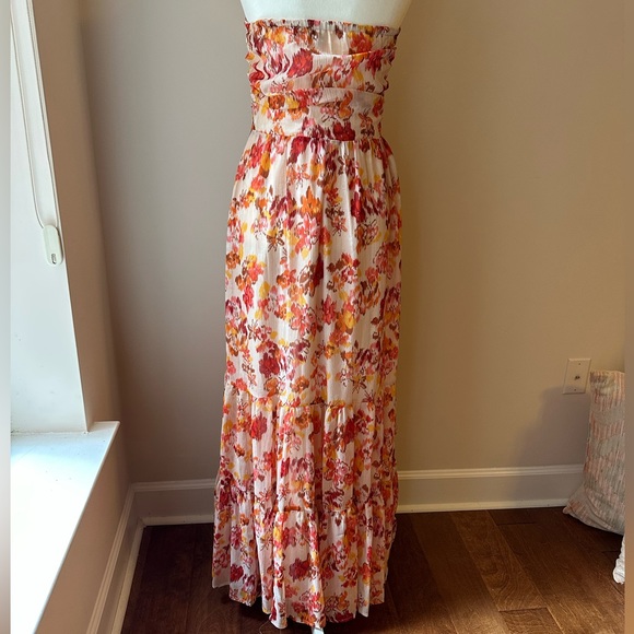 FRONT CUTOUT METALLIC MAXI DRESS - Picture 5 of 5